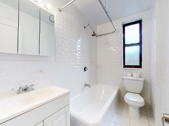 4th image of 4960 Broadway APT 4f