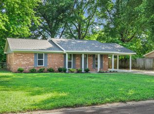 5279 Haynes Dr, Horn Lake, MS 38637