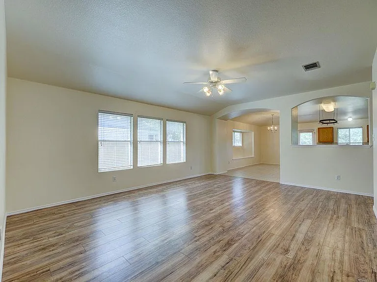 129 Dove Song Dr — Photo 8