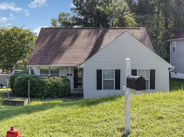 2912 Holbrook St, Durham, NC 27704