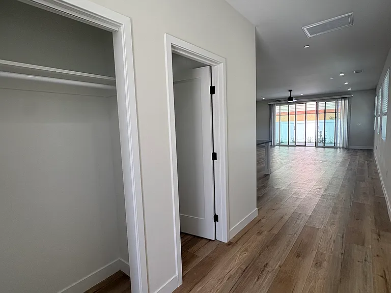 260 Donax Ave — Photo 16