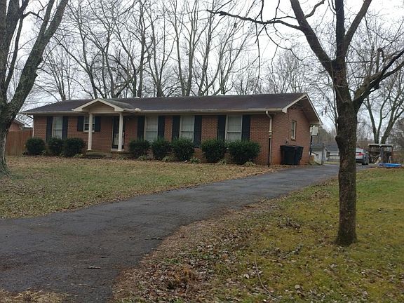 3rd image of 1510 Cypress Dr