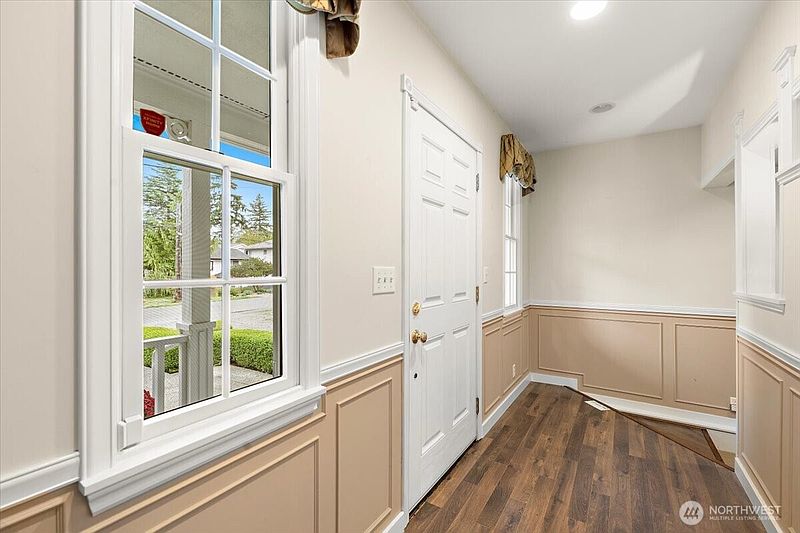 5th image of 10231 41st Avenue SW