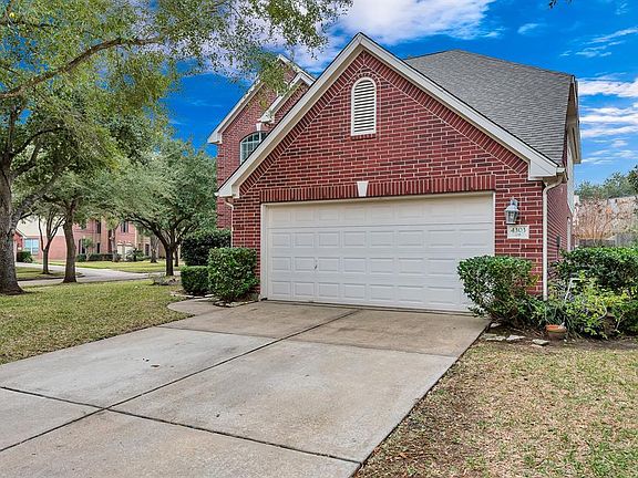 3rd image of 4303 Bobolink Cir