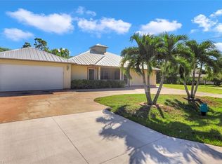 1026 Rosemary Ct, Naples, FL 34103