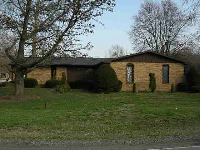 1553 Brookview Ave photo 1
