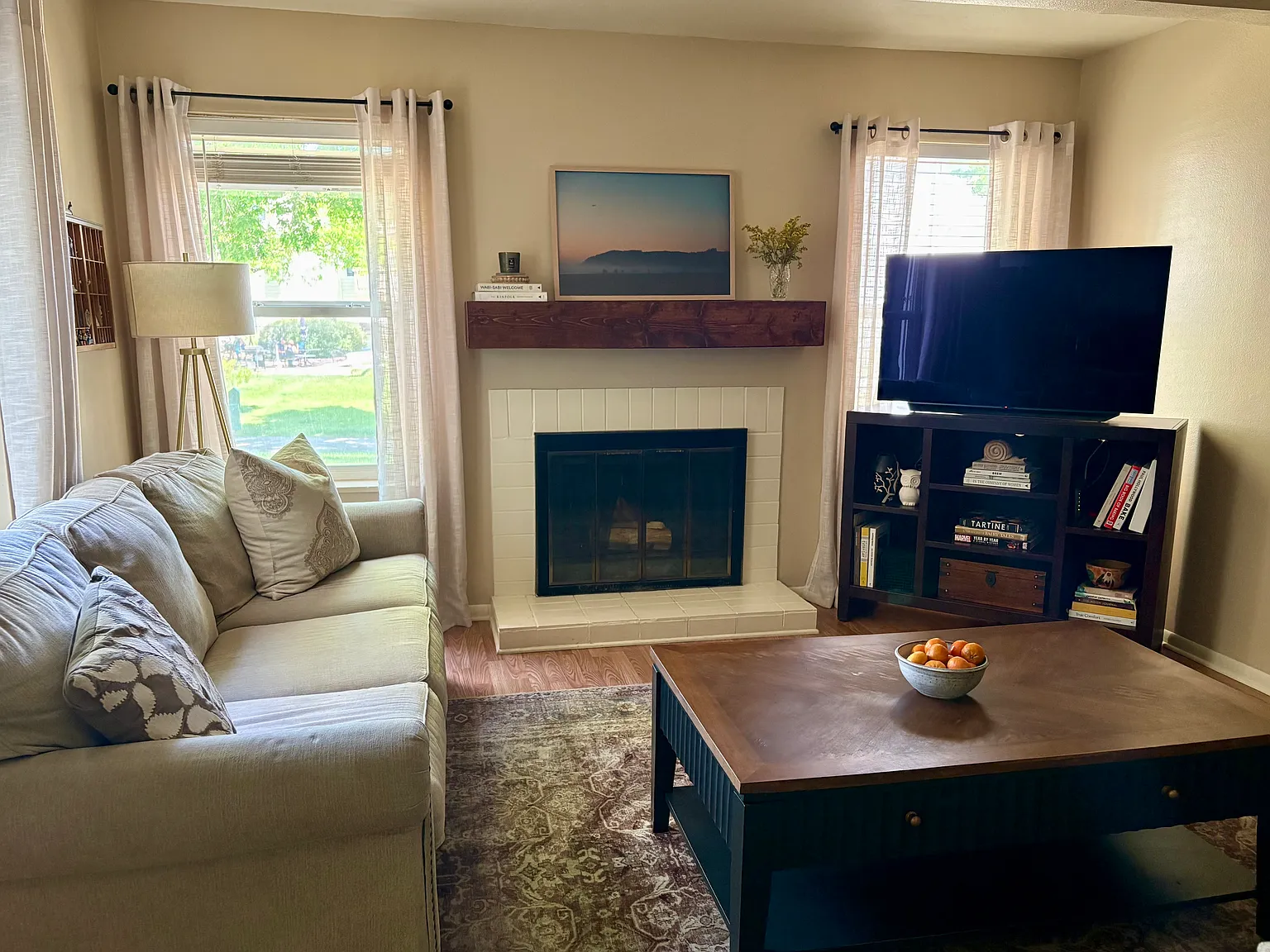 2 bed, 1.5 bath, 1210 sqft, $2,200 — Photo 1