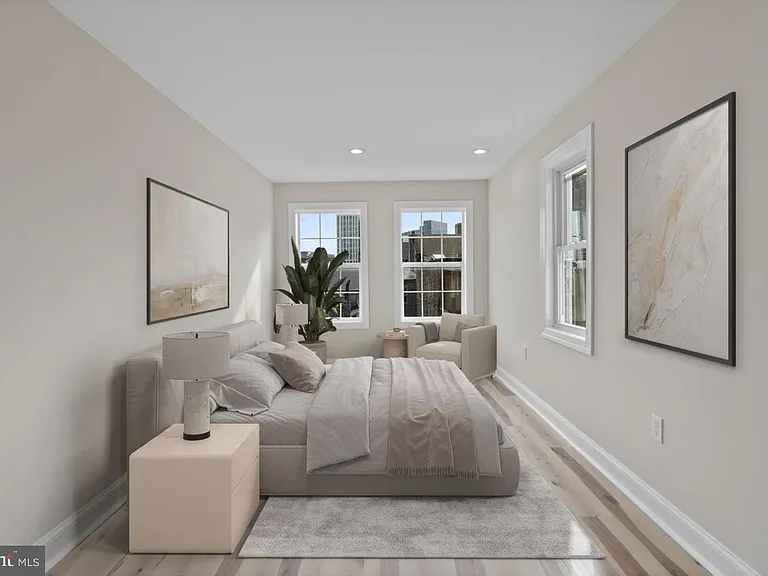 919 Stiles St — Photo 18