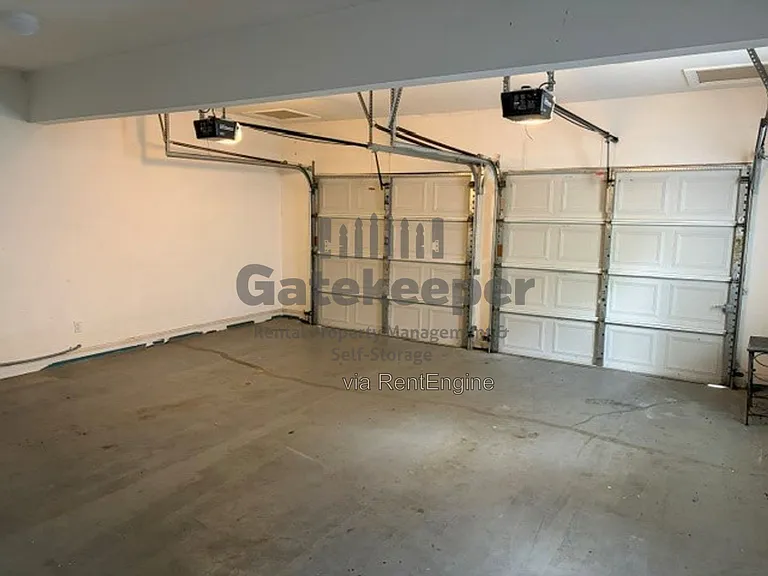 208 Lenox Dr — Photo 15