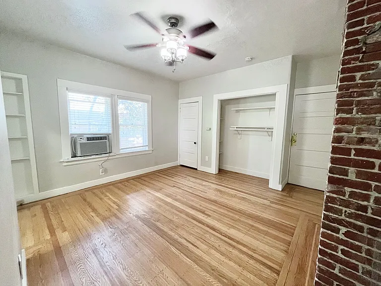 2401 P Street — Photo 4