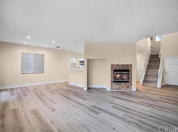 4th image of 27705 Mahogany Row