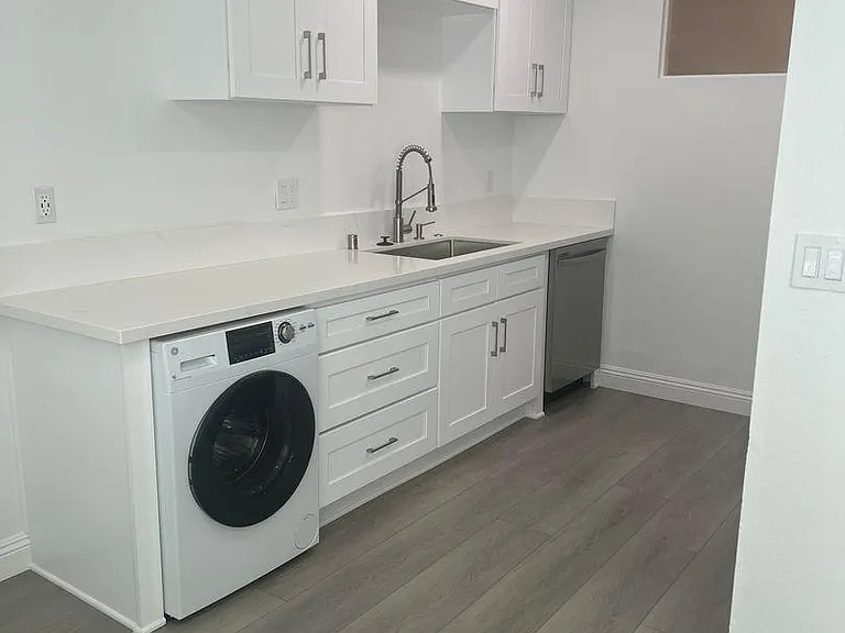 Westpark Apartments — Photo 1