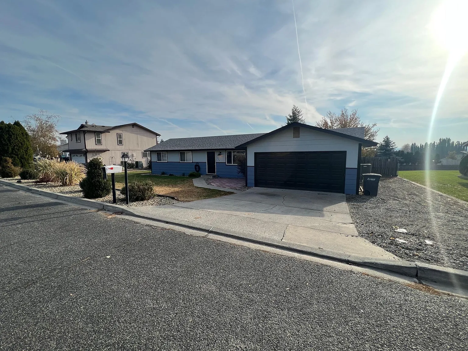 413 Merrick Ave photo 1