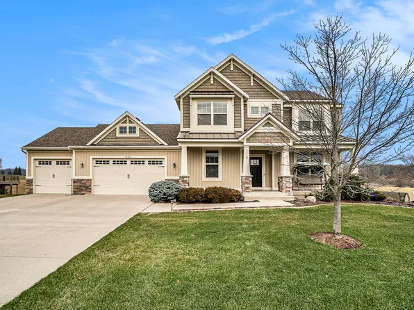 4121 Boulder View Dr NE, Belmont, MI 49306