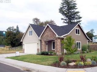 48426 Roaring Rapids Way, Oakridge, OR 97463