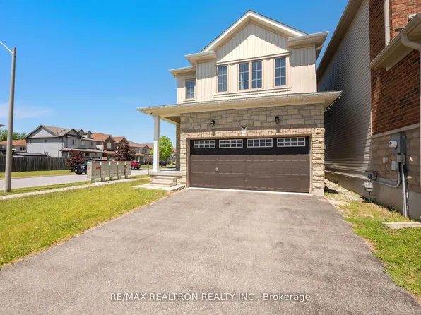57 Sasco Way, Essa, ON L3W 0C8