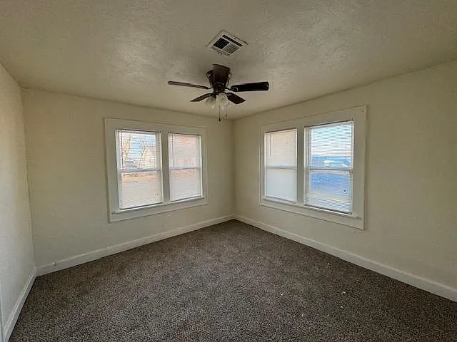 721 W Ford St — Photo 3