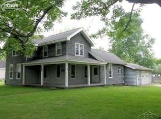 204 Commercial St, Chesaning, MI 48616