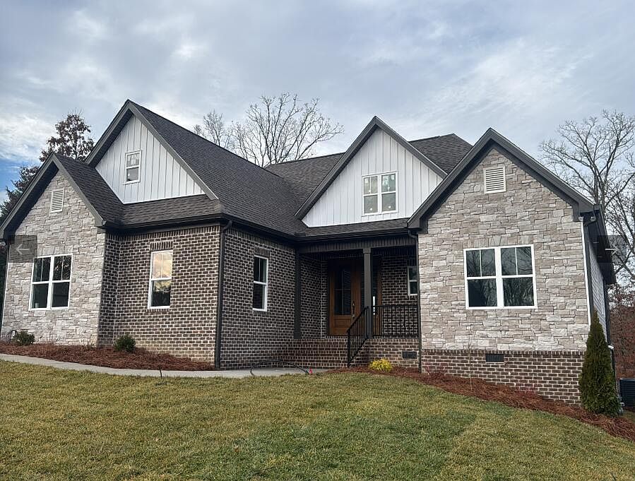 1st image of 523 Kashaya Ln