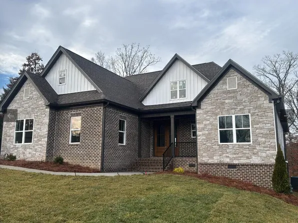 523 Kashaya Ln, Soddy Daisy, TN 37379