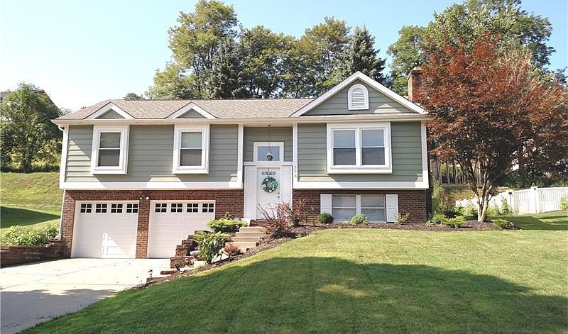1st image of 776 Greenhaven Dr