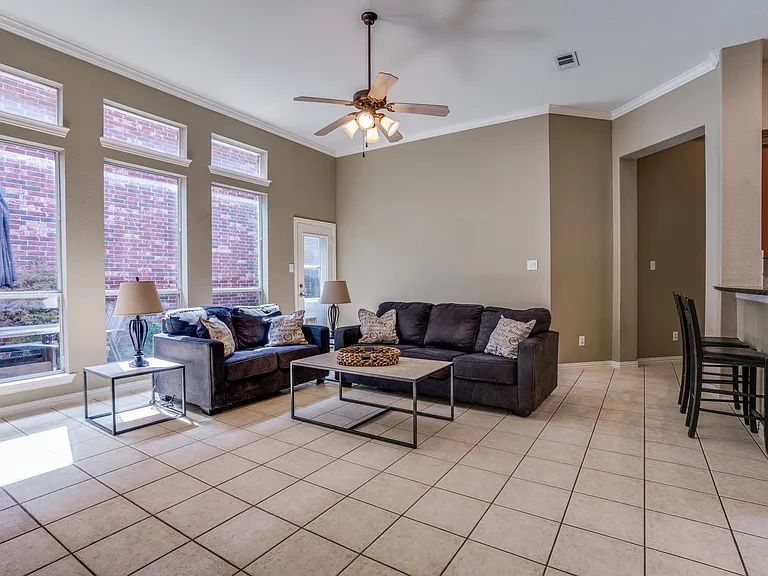 4432 Duval Dr — Photo 6