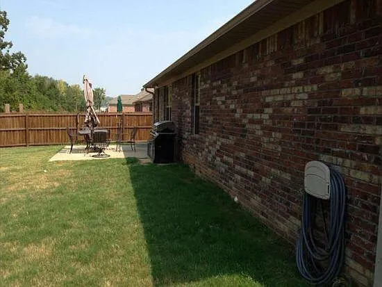 1005 French Dr — Photo 4