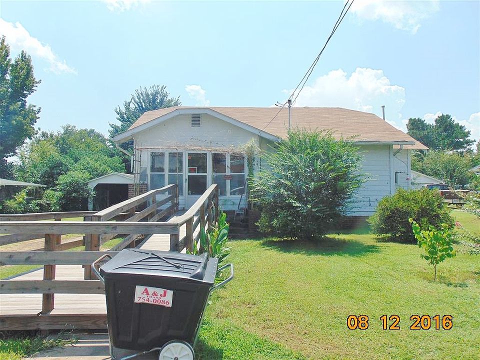 1st image of 212 E Thompson St