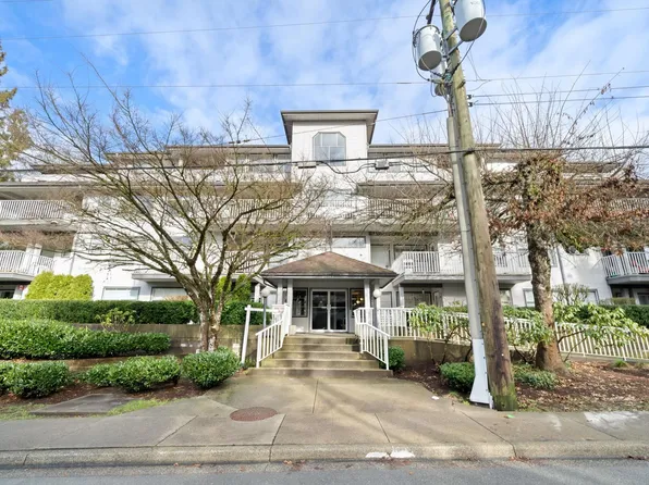 20561 113th Ave #402, Maple Ridge, BC V2X 1E2
