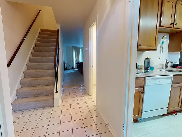 1601 S Hayes St #2 — Photo 7