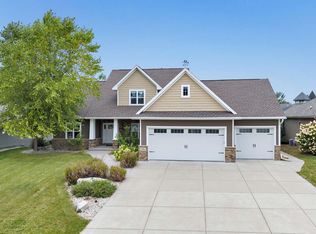 974 Magellan Way, Hobart, WI 54155