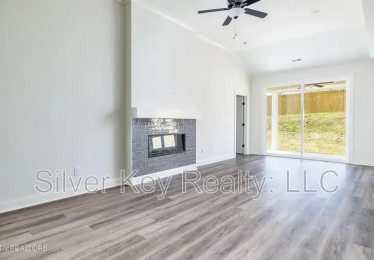 141 Park St — Photo 7