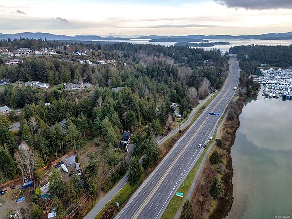 2nd image of 1850 Swartz Bay Rd