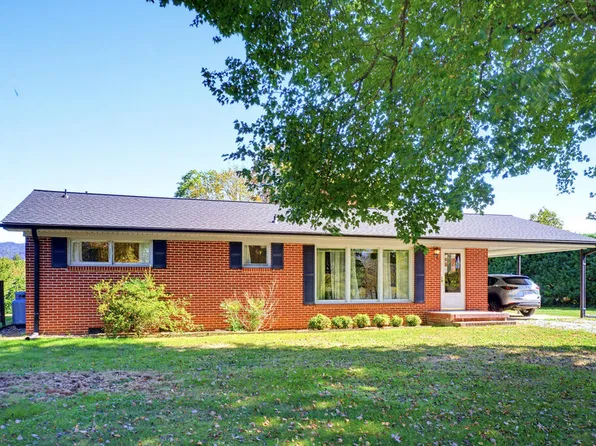 184 Buchanan Loop Rd, Sylva, NC 28779