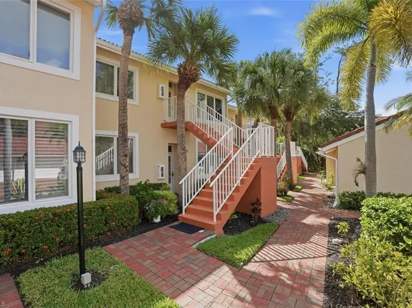 2365 Hidden Lake DR #6, NAPLES, FL 34112