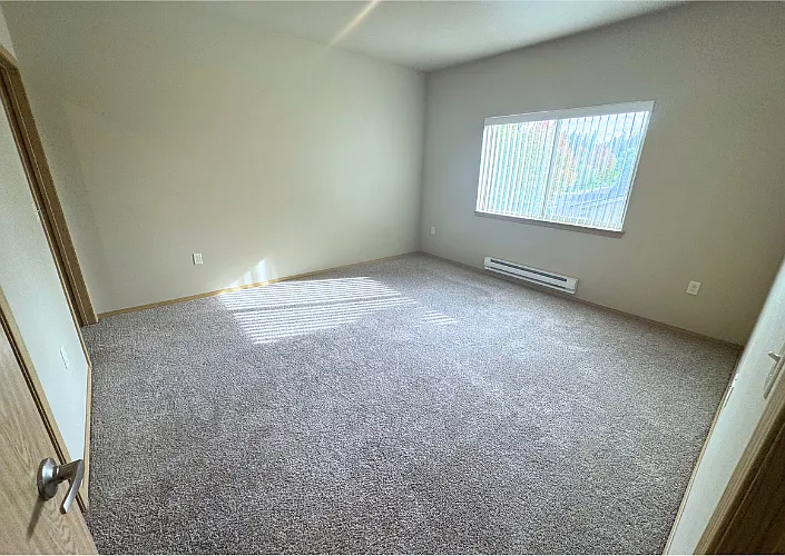 Hastings Apartments — Photo 11