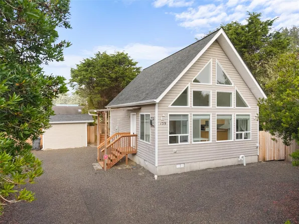 159 S Narwhal Loop SW, Ocean Shores, WA 98569