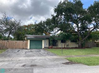 3771 SW 23rd St, Fort Lauderdale, FL 33312
