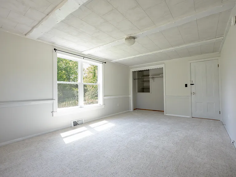 442 Haley Rd — Photo 6