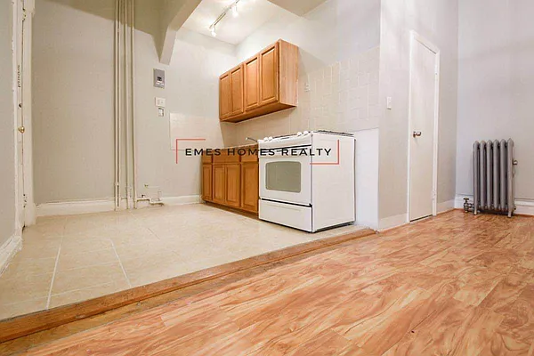 Rented by Emes Homes Realty LLC | media 3