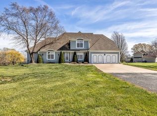 11606 E 246th St, Peculiar, MO 64078