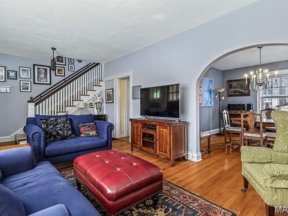 2nd image of 5033 Lansdowne Ave