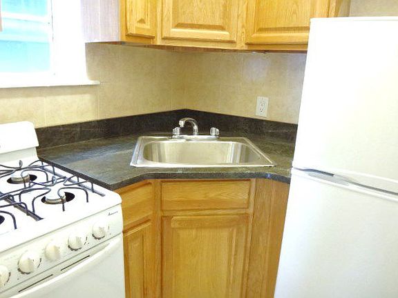 4th image of 512 E 88th St APT 5B