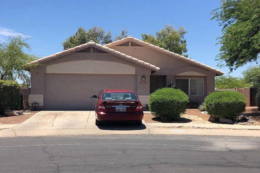 1st image of 10942 N Double Eagle Ct