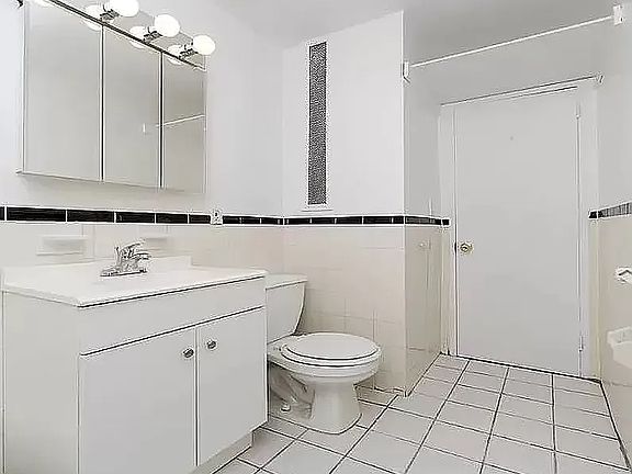 5th image of 342 E 55th St APT 3A