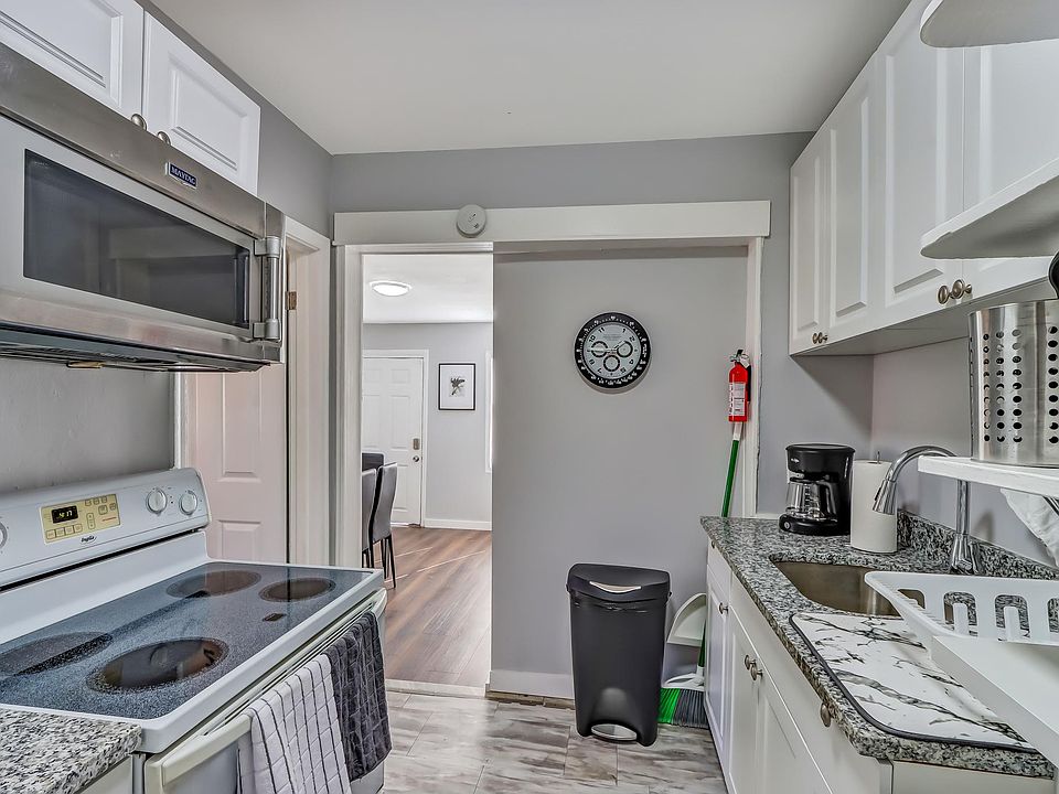 1st image of 952 Ethan Allen St #14344702