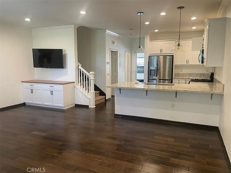 1412 El Paseo — Photo 1