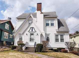 140 Milford Dr E, Syracuse, NY 13206