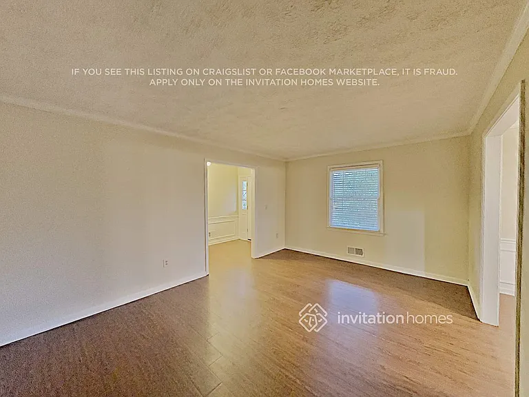 3913 Plantation Dr — Photo 3