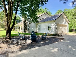 184 Lee Thompson Rd, Moreland, GA 30259